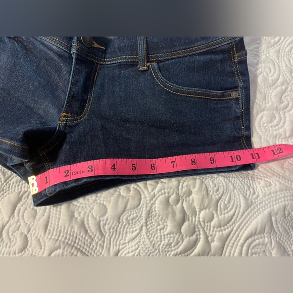 American Eagle Outfitters Women's Dark Blue Denim Short Shorts - Picture 5 of 5